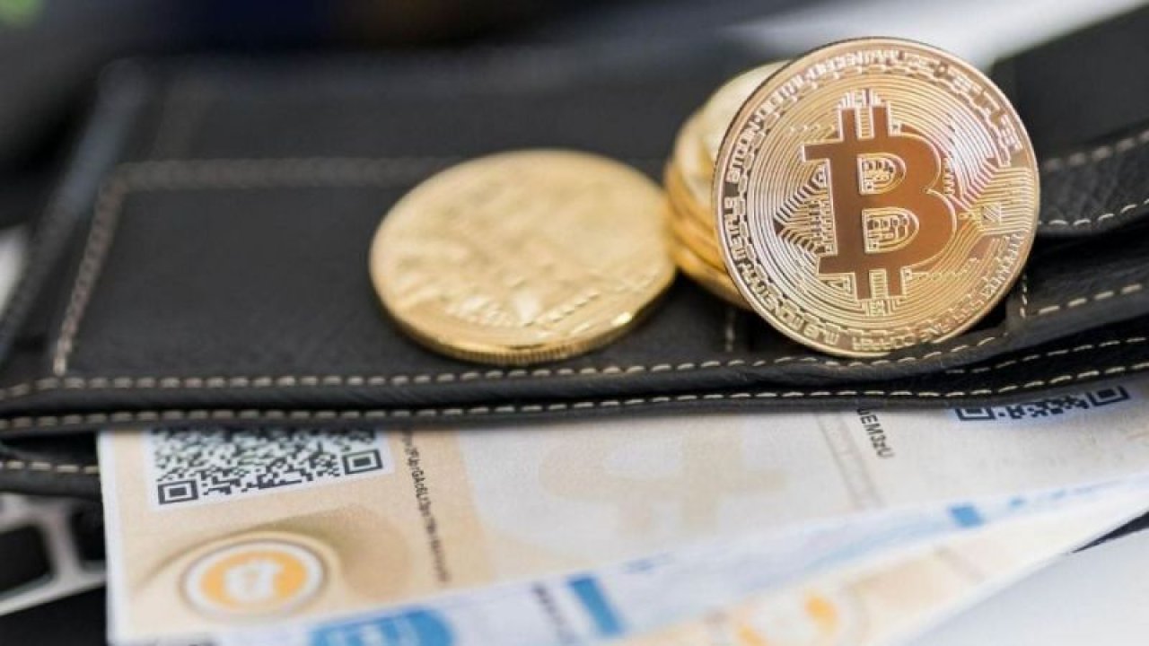 Binance'de İlginç Hareket! Perpetual Bitcoin Sözleşmesi 48 Bin Dolar Sınırını Aştı!