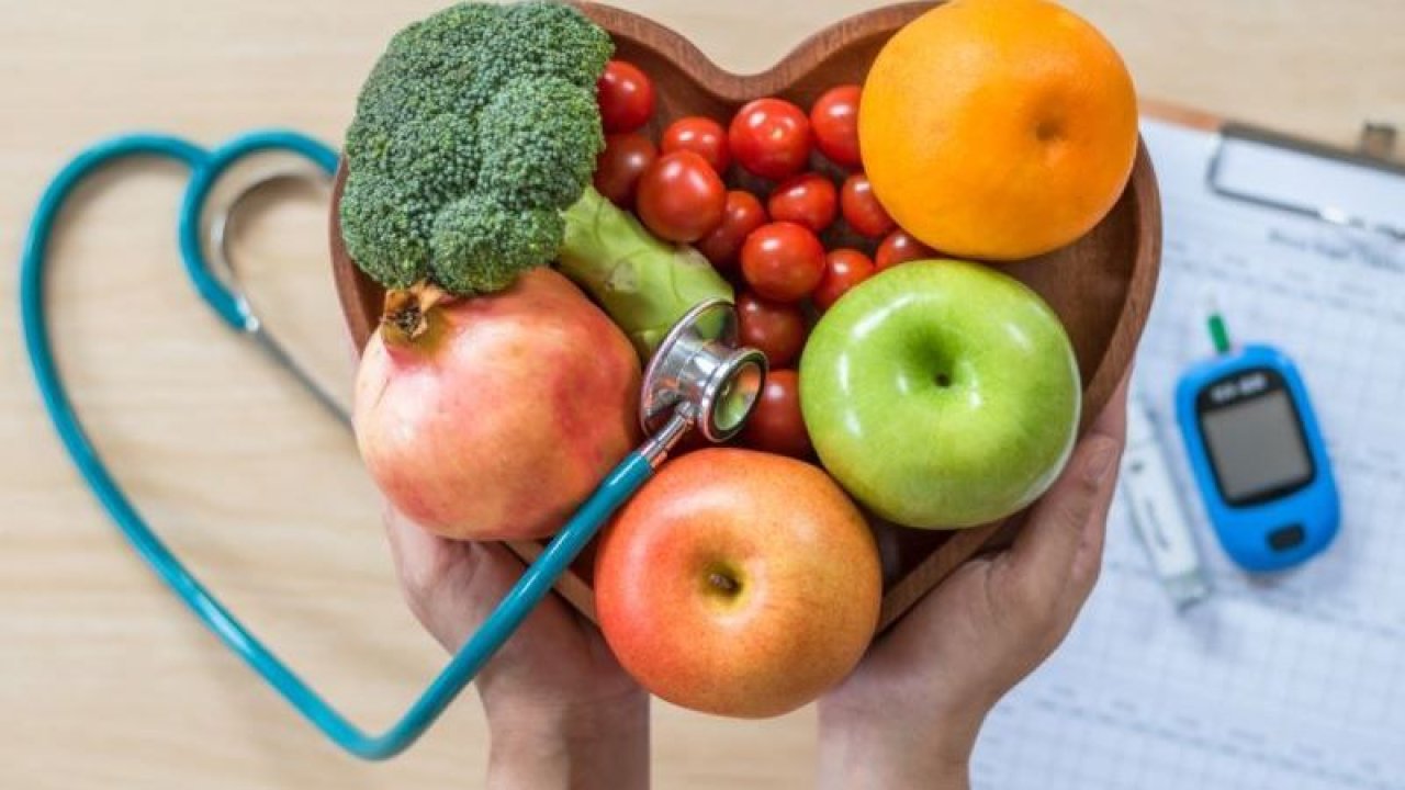 Diyabet Hastaları Ne kadar Meyve Tüketmeli? Diyabet Hastası Hangi Meyveleri Yiyebilir?