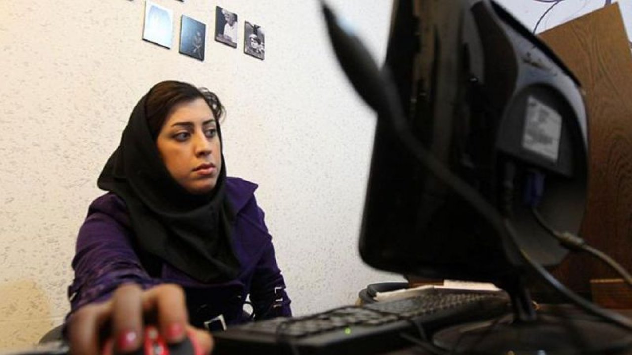 İran’da İnternet ve Sosyal Medya Haberlerine Sansür Yasası!