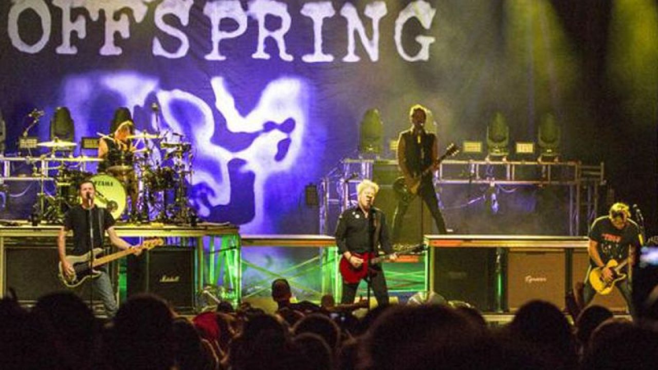 Ünlü Müzik Grubu The Offspring’in Aşısız Davulucusu Gruptan Çıkarıldı