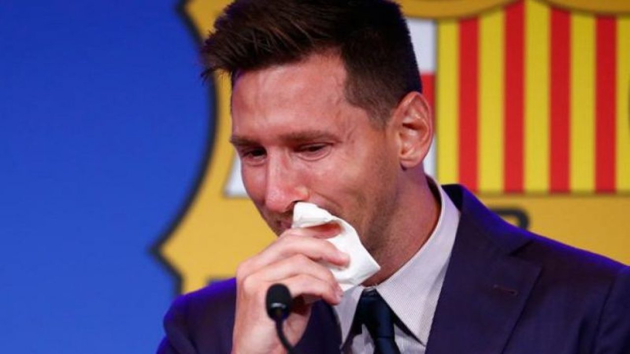 Messi Barcelona’ya gözyaşları içinde veda etti! Basın Toplantısında Zırıl Zırıl Ağladı!