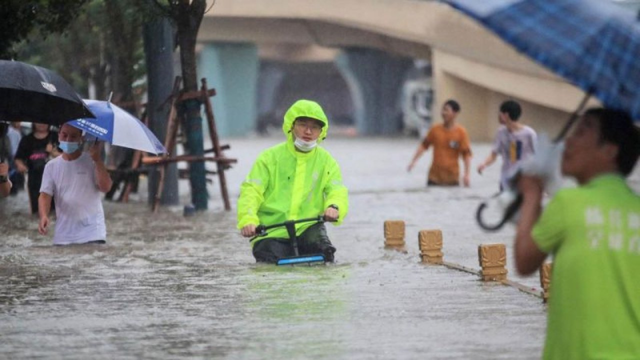 Çin Hubei Eyaleti'nde Sel Felaketi! Felakette 21 Kişi Hayatını Kaybetti 4 Kişi İse Kayıp