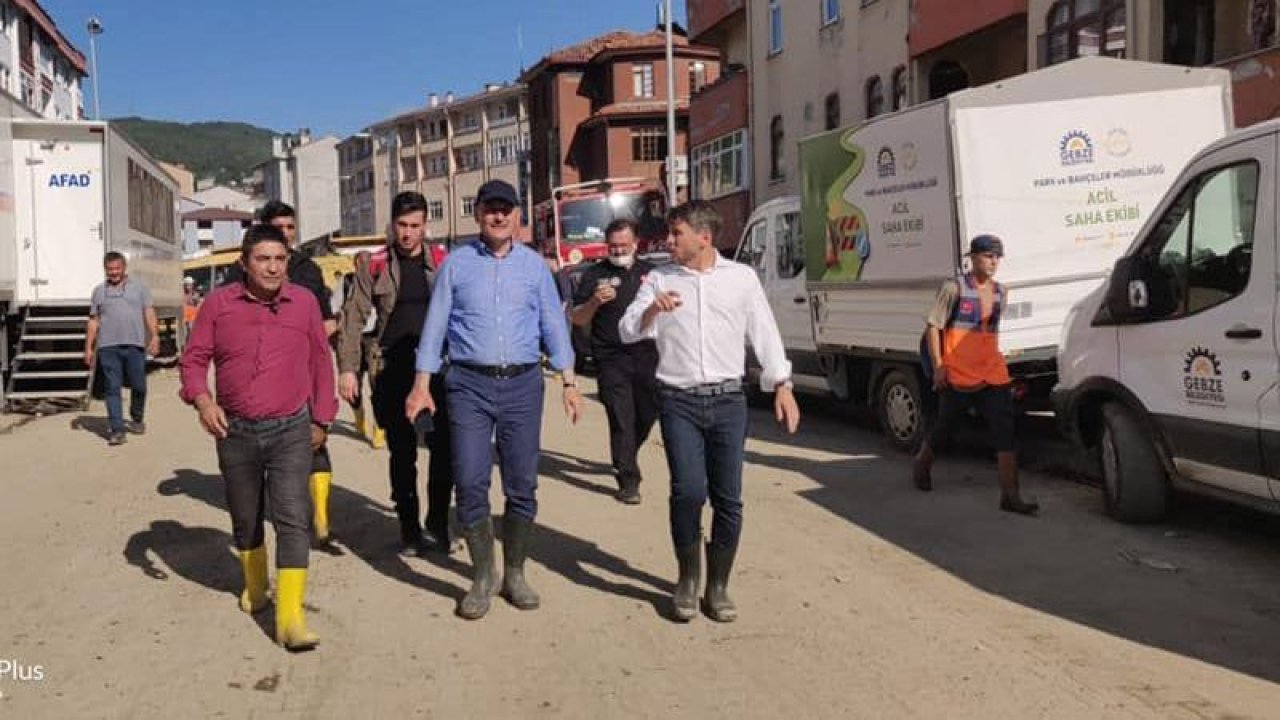 Bakan Soylu ve Bakan Kurum Kastamonu’da Ankara Pursaklar Belediyesi Ekiplerini Ziyaret Etti