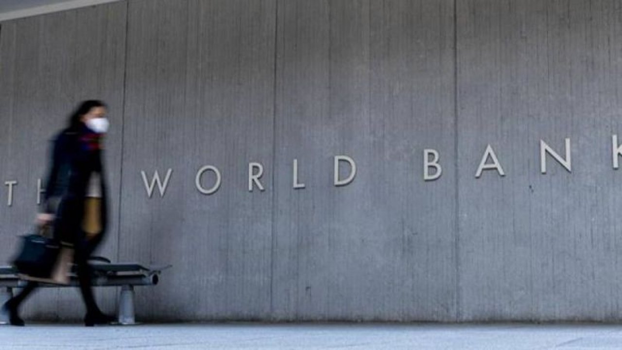 Dünya Bankası Afganistan Yardım Ödemelerini Durdurdu!