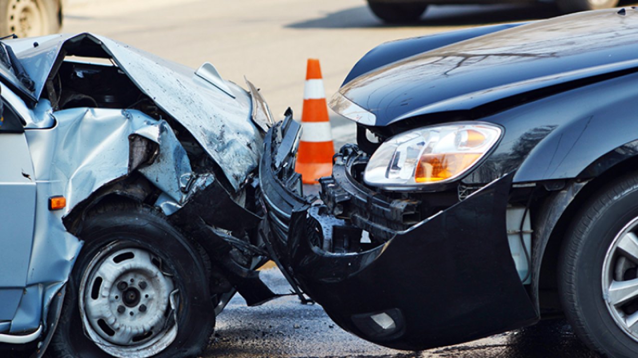 Kazada Kusurlu Olsak Bile Trafik Sigortası Hasarı Öder Mi? Zorunlu Trafik Sigortası Hangi Zararları Karşılar? Zorunlu Trafik Sigortası Kazada Ne Kadar Öder?
