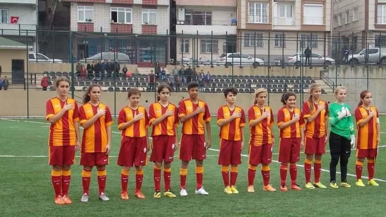 Galatasaray Kadın Futbol Takımı Var Mı? Galatasaray Kadın Futbol Takımı Hocası Kim? Futbolcuları Kimler?