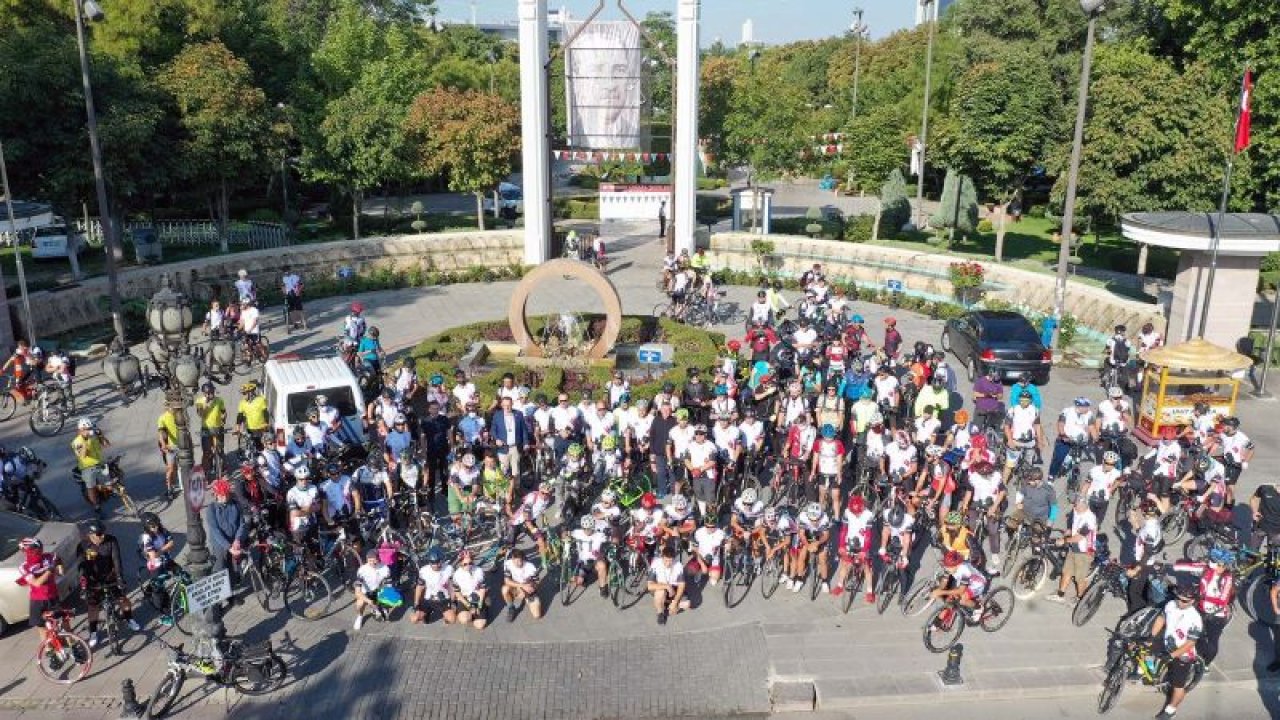 5'inci Geleneksel Zafer Bayramı Kutlamaları Kapsamında 300 Bisikletçi Heyecan Yarattı! Bayrağımız Taşındı!