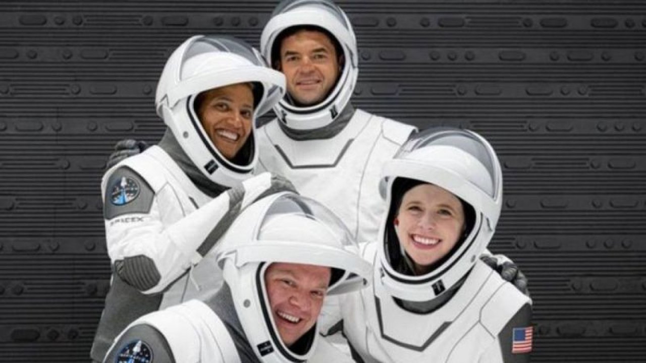 4 Astronot Uzaya Gidiyor! Bu Sefer Çocuklar İçin Uzayda Olacaklar!