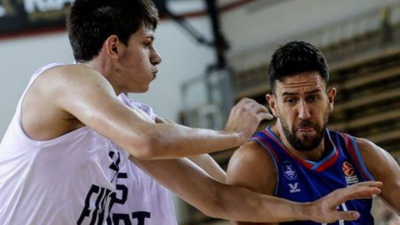 TOFAŞ- Anadolu Efes maçı biletleri satışta! TOFAŞ- Anadolu Efes maçı Ne zaman, Saat Kaçta? İşte Bilet Fiyatları