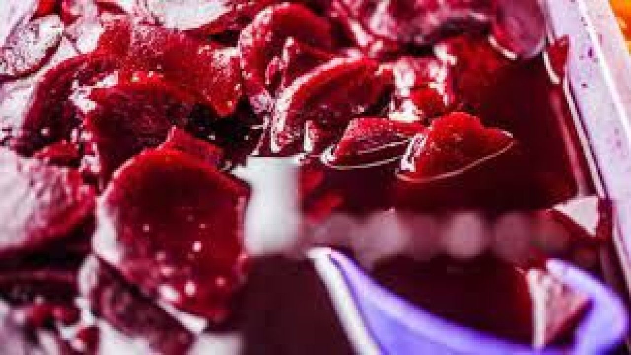 Koronavirüs’e kırmızı pancar, formda kalmak için yumurta