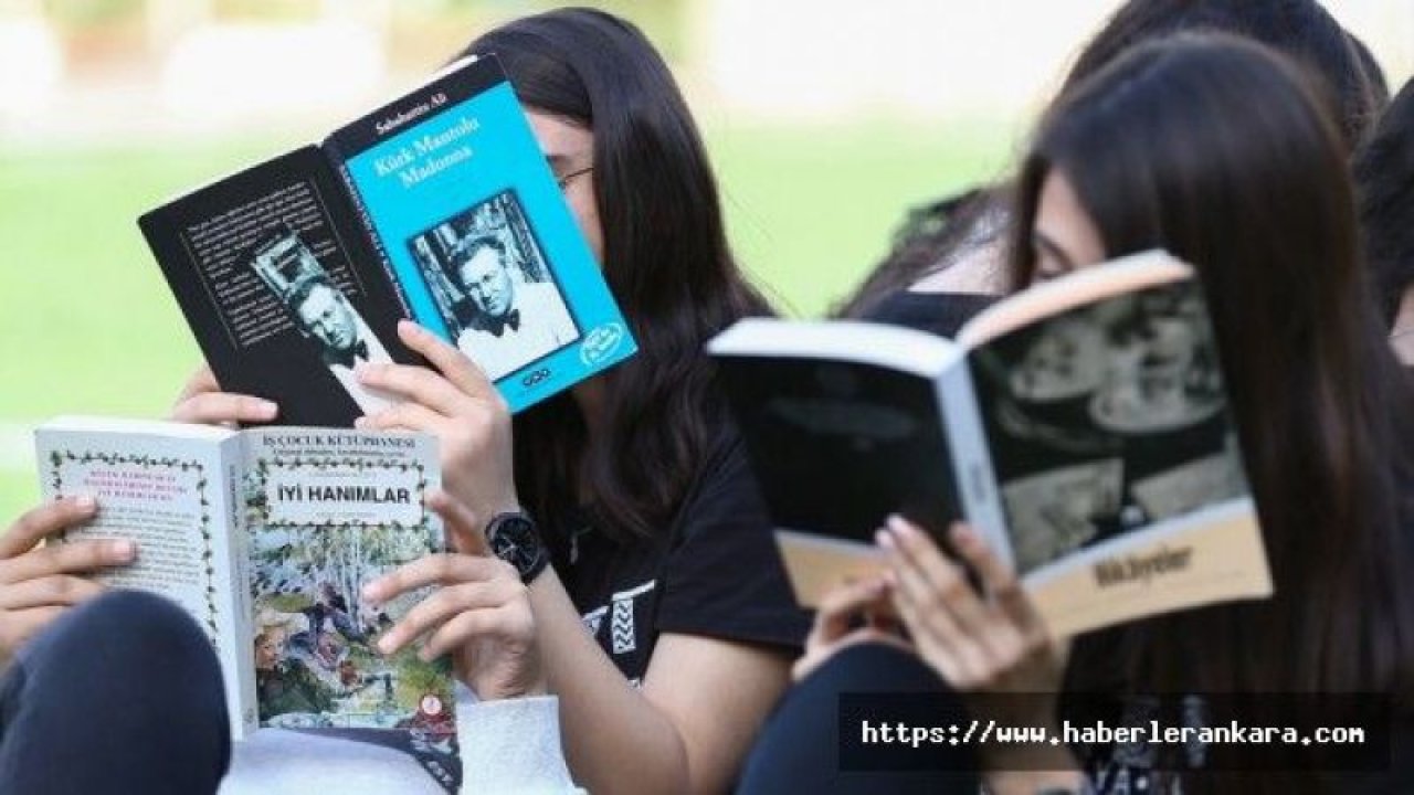 Antalya'da 650 öğrenci aynı anda kitap okudu