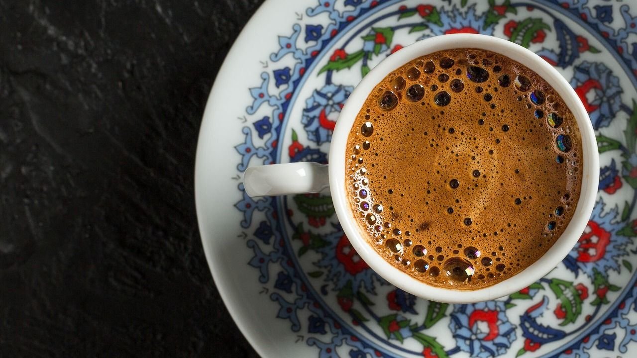 Hangi Burç Kahve Düşkünüdür? İşte Kahveyi ve Çayı Seven Burçlar…