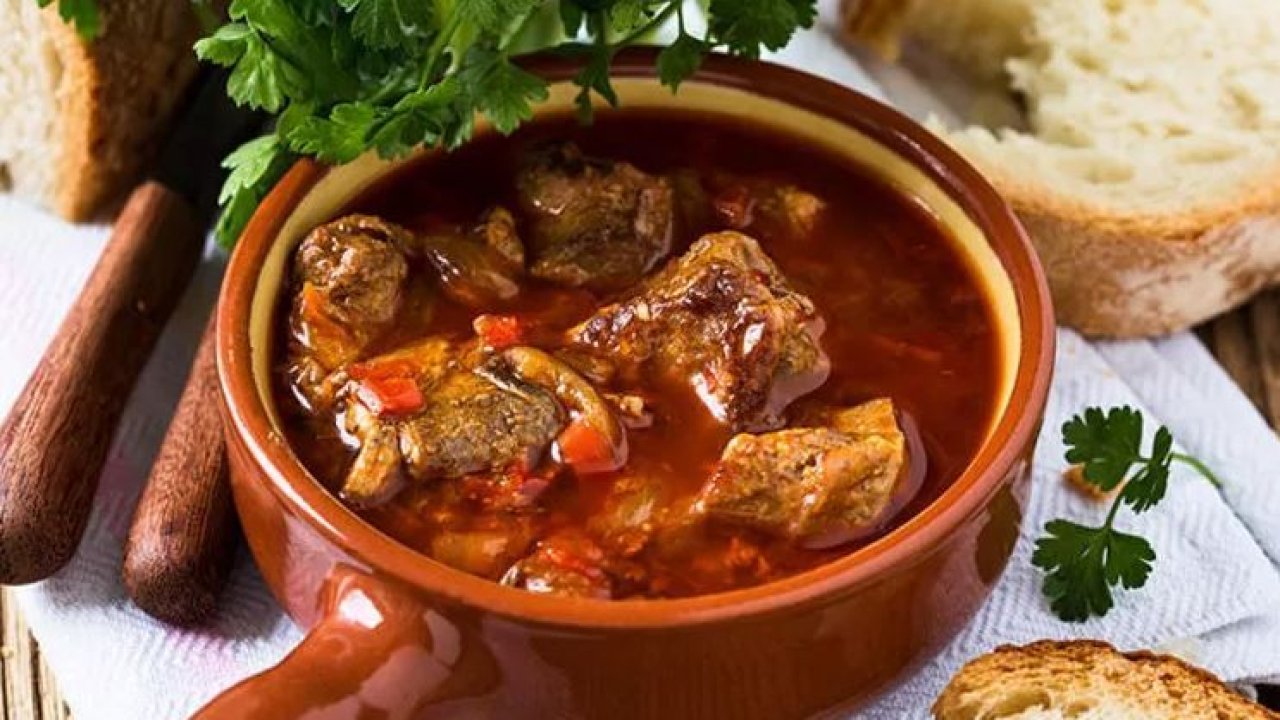 Kurban Etiyle Yapabileceğiniz En İyi Yemek Ortaya Çıktı! Masterchef Mehmet Şef Bile Parmaklarını Yiyecek! Sadece 10 Dakikada Hazırlanıyor…