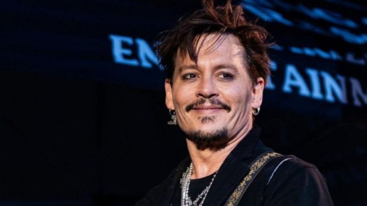 Johnny Deep İstanbul'a Geliyor!