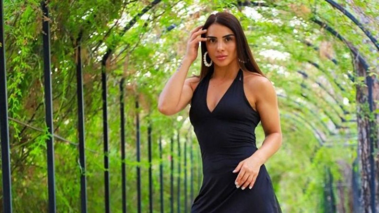Survivor Sabriye Pozlarıyla Beğeni Topladı! Siyah Bikinisini Giyip Sosyal Medyayı Zangır Zangır İnletti; “Adem Görmesin Sabriye!”