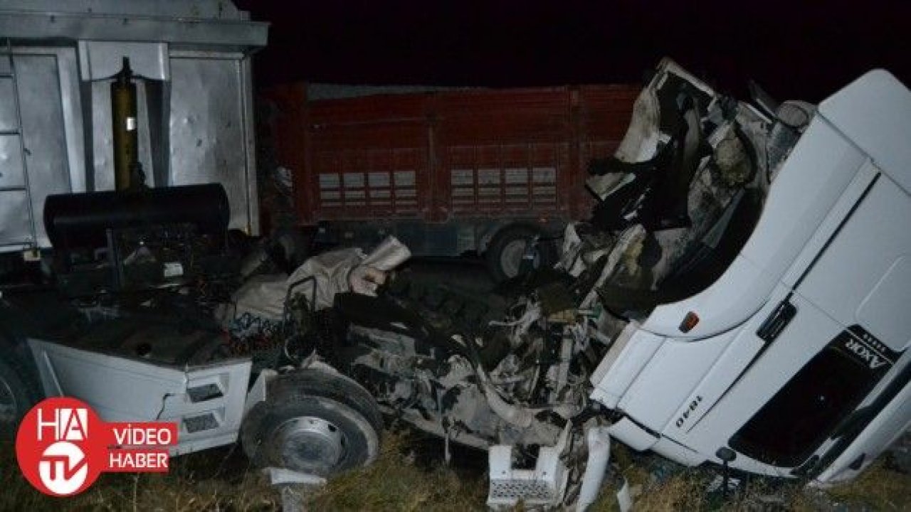 Konya’da kamyonla tır çarpıştı: 1 ölü, 1 yaralı