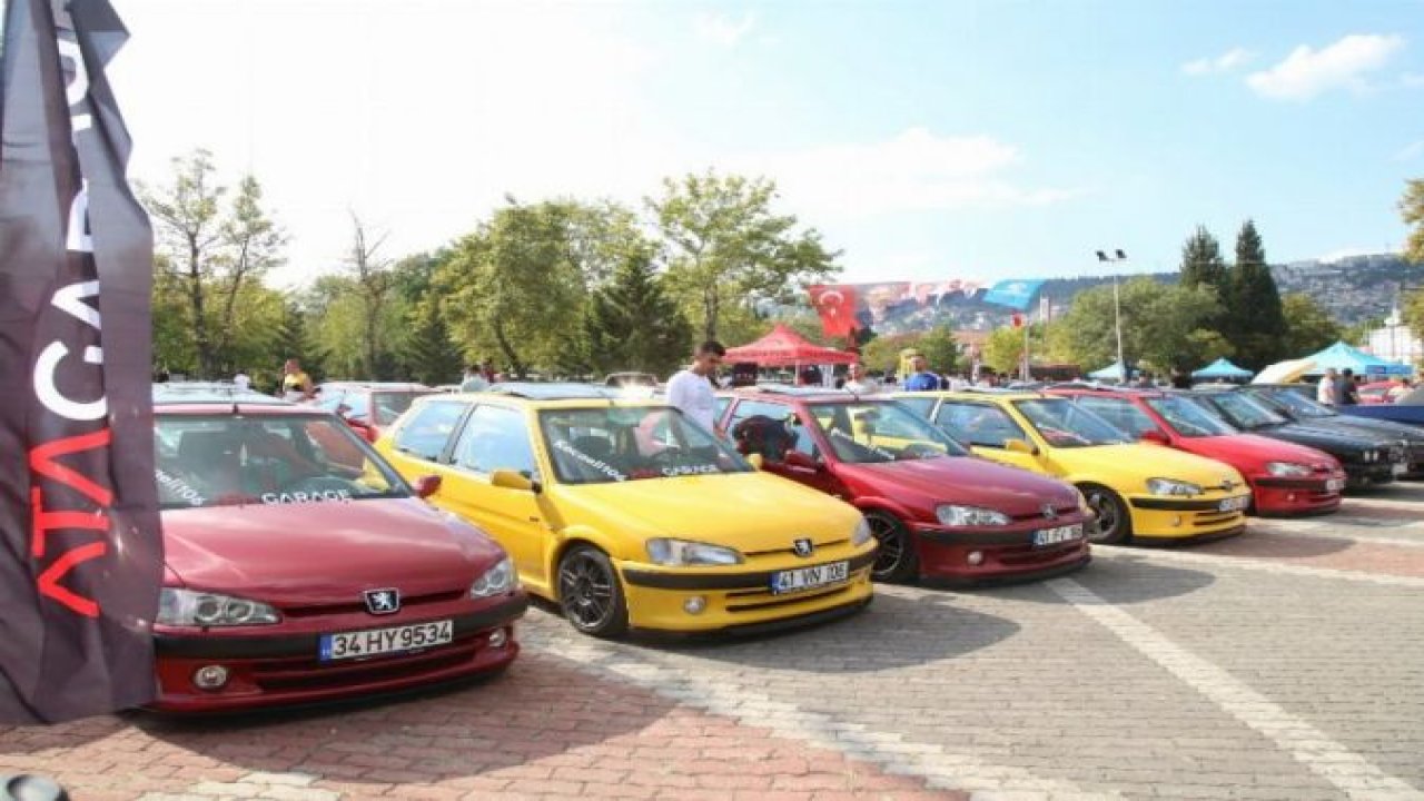 Modifiyeli Araç Tutkunları Kocaeli'de Bir Araya Geldi!