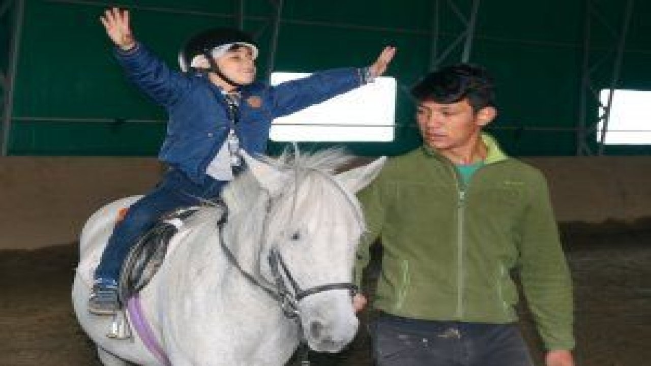 Çankaya Belediyesi Pony Park, kreş ve ilkokul çocuklarını misafir ediyor
