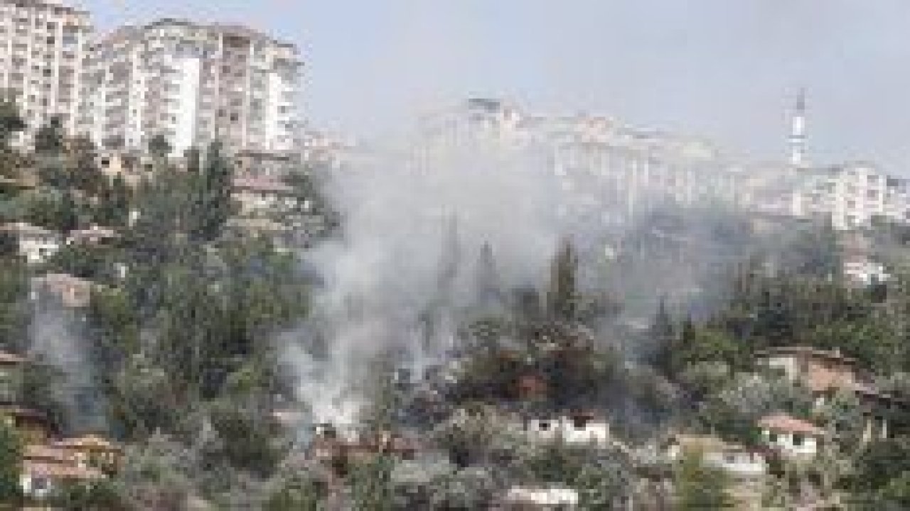 Ankara'da gecekondu bölgesinde yangın