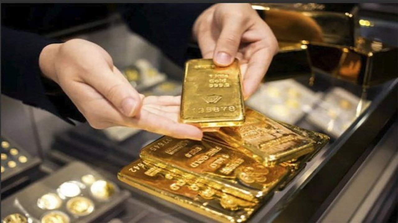 Altın Fiyatları Elleri Yakmaya Başladı! Kuyumculara Hışımla Giren Hışımla Çıkıyor! 3 Ekim Altın Fiyatları Dudakları Uçuklattı! Altın 1000 Lira Olacak Mı?