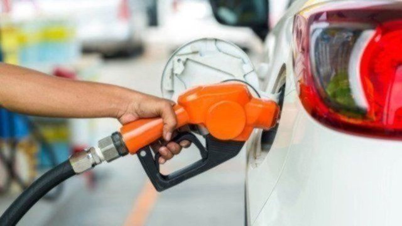 Araç Sahipleri Bu Haberden Sonra Kontak Kapatacak! Akaryakıt Fiyatları Cüzdanda Para Bırakmıyor; LPG, Motorin ve Benzin Ateş Pahası! 28 Ekim Akaryakıt Fiyatları…