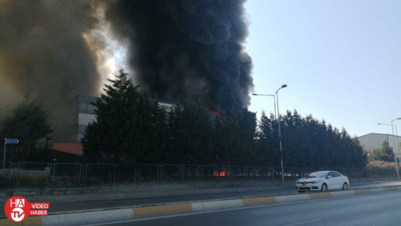 Tuzla’da polyester fabrikasında yangın