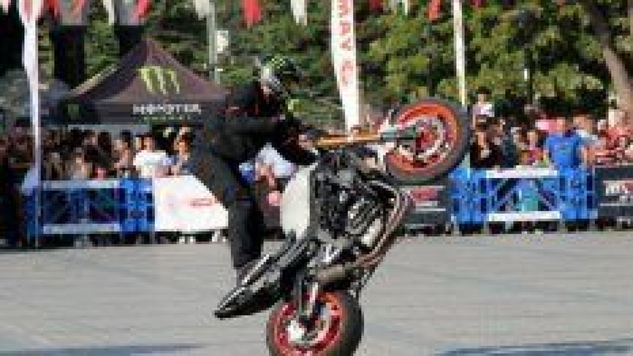 Dünya Motokros Şampiyonası'nın Tanıtımı Sultanahmet Meydanı’nda Yapıldı