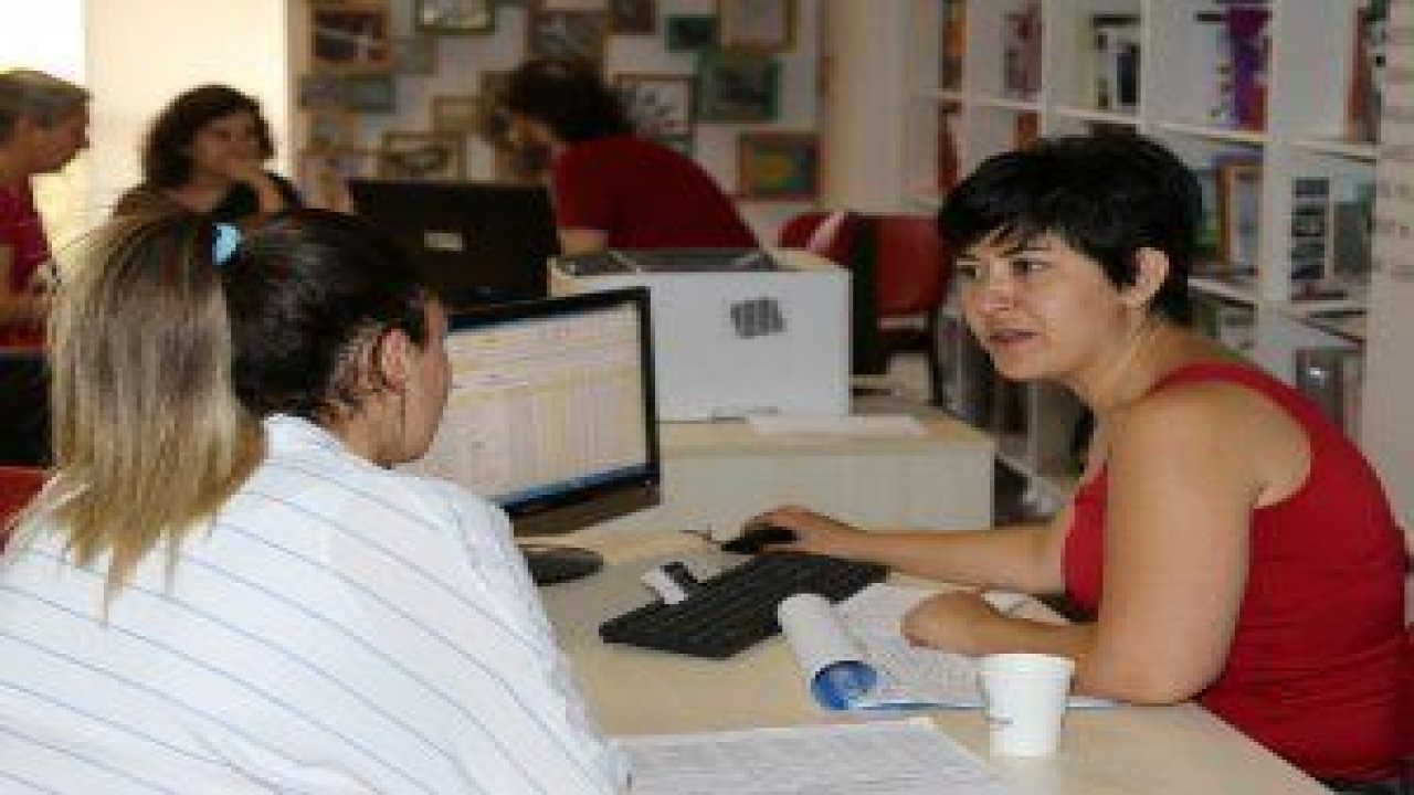 Çankaya Belediyesinin kendilerine sunduğu ücretsiz üniversite tercih danışmanlığı hizmetinden 500 öğrenci faydalandı