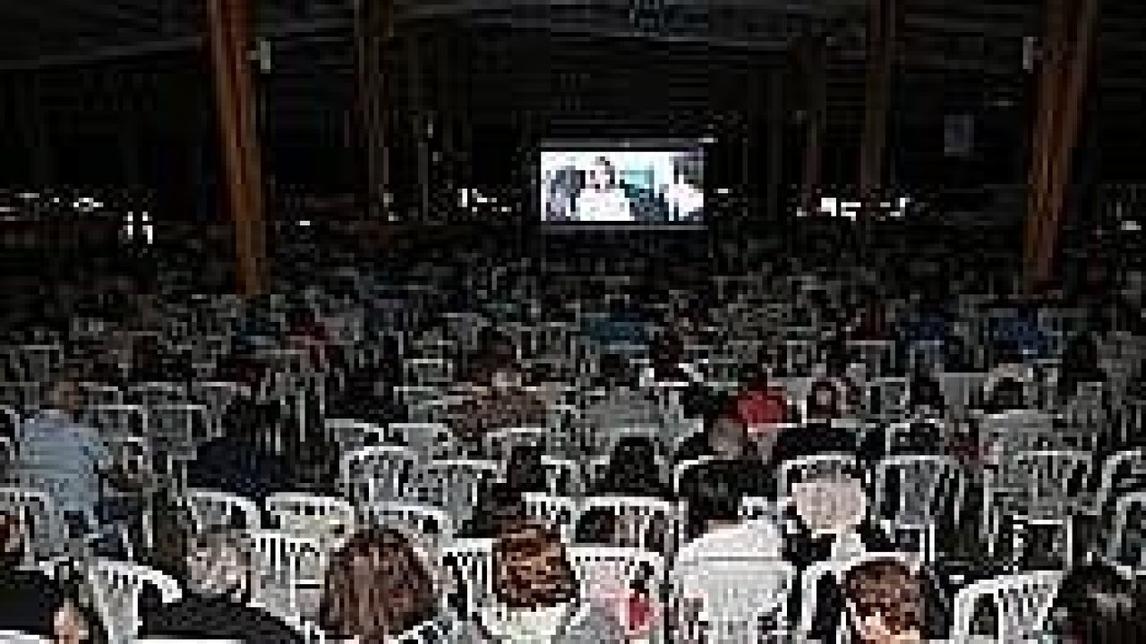 Çankaya'da 'Açık Hava Sinema' etkinliği sürüyor