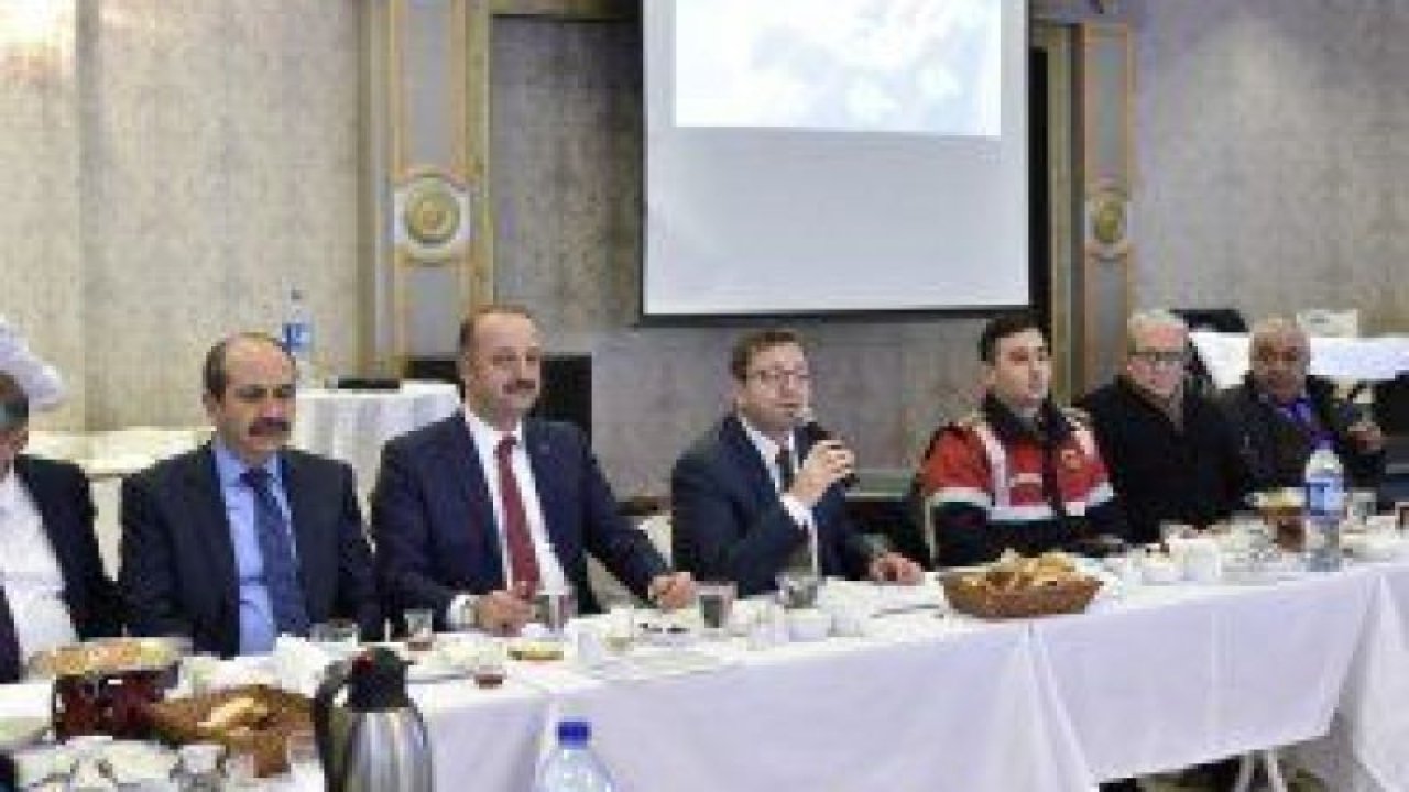 Mamak’ın katma değerini yükseltmek adına Mamak’a hizmet edenler bir araya geldi