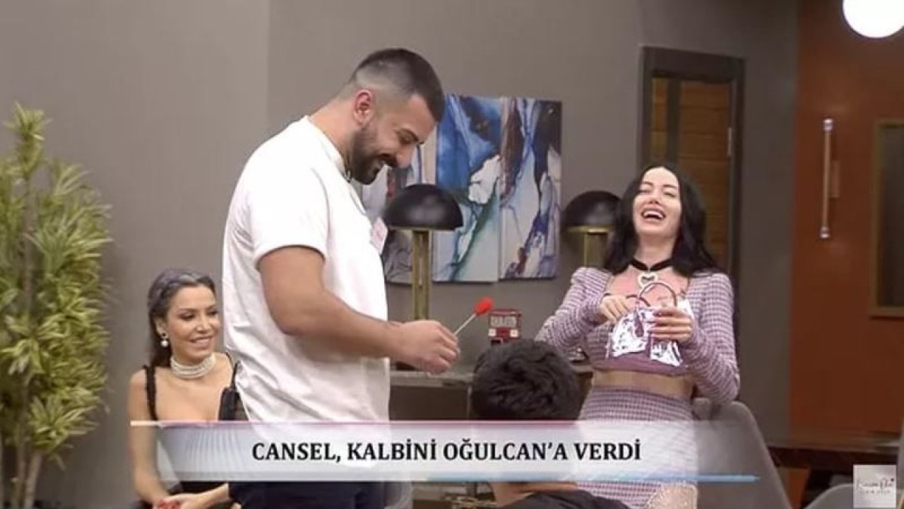 Kısmetse Olur’da Oğulcan, Cansel’e Öyle Bir Şey Yaptı Ki… Öykü Serter’in Bile Nutku Tutuldu; İzleyenler Ne Diyeceğini Şaşırdı!