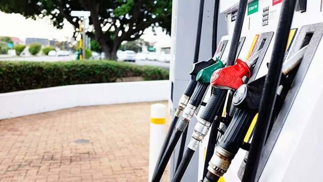 24 Aralık Benzin, LPG ve Motorin Fiyatları Değişti! Tepe Takla Oldu! Aracını Alan Soluğu Benzin İstasyonunda Alacak!