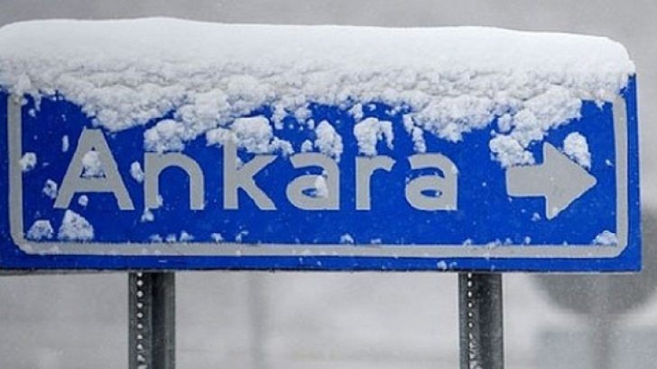 Ankara'da Lapa Lapa Kar Yağışı Başladı! Bere ve Eldivenleri Hazırlayın…