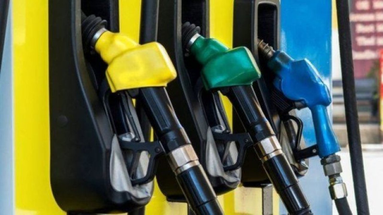 Akaryakıt Fiyatlarına Hem Zam Hem İndirim! 4 Şubat LPG, Benzin ve Motorin Fiyatları Komple Değişti!