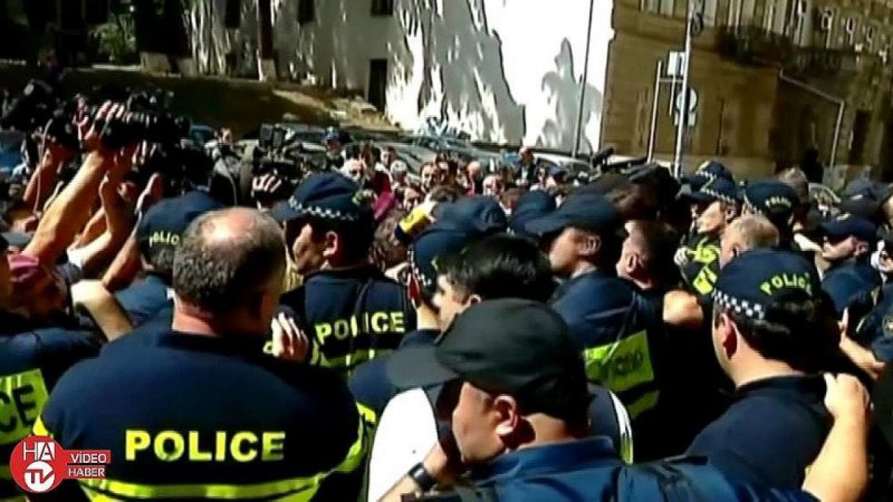 Gürcistan’da Başbakan Adayı Gakharia karşıtı protesto