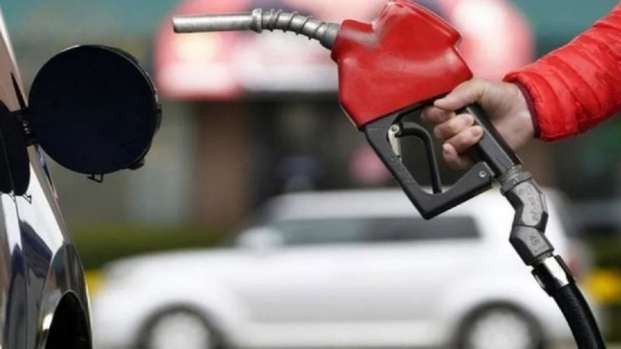Benzin, Motorin ve LPG Fiyatlarına İndirim Geldi! Araç Sahipleri Güle Oynaya Almaya Gidiyor…