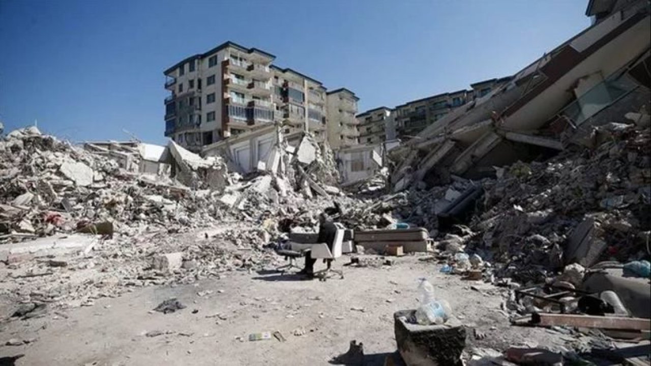 İzmir, Bingöl ve İstanbul Depremleri… Kapının Ağzına Dayandılar; 7.2 ve 7.4 Şiddetinde Olacağı…