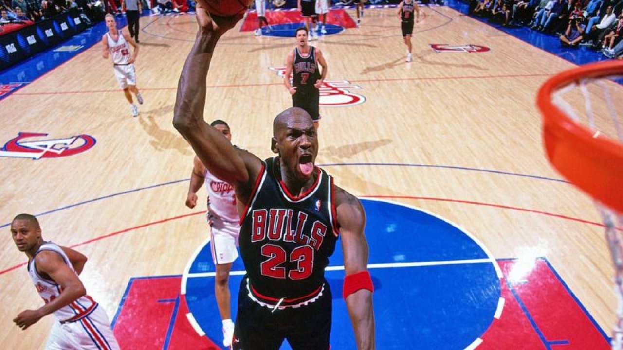 Michael Jordan'ın Ayakkabıları Rekor Fiyatla Satışa Çıkıyor! Michael Jordan Kimdir?