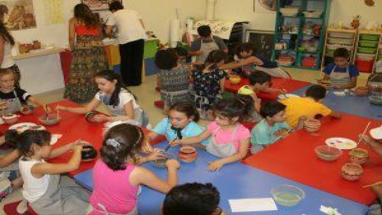 Çankaya Belediyesi yaz tatili boyunca çocuklara keyifli saatler yaşatmaya devam ediyor