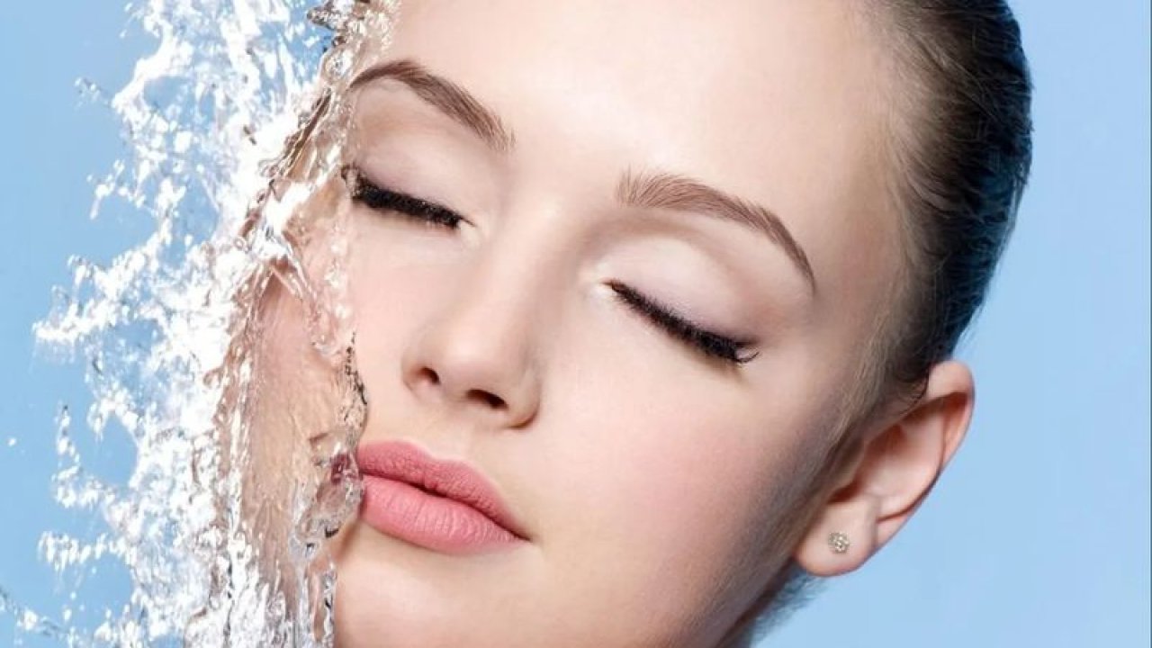 Yüzünüzü Pürüzsüz ve Pamuk Gibi Yapıyor! Cilde En İyi Gelen Yağ Hangisidir? Faydaları Nelerdir?