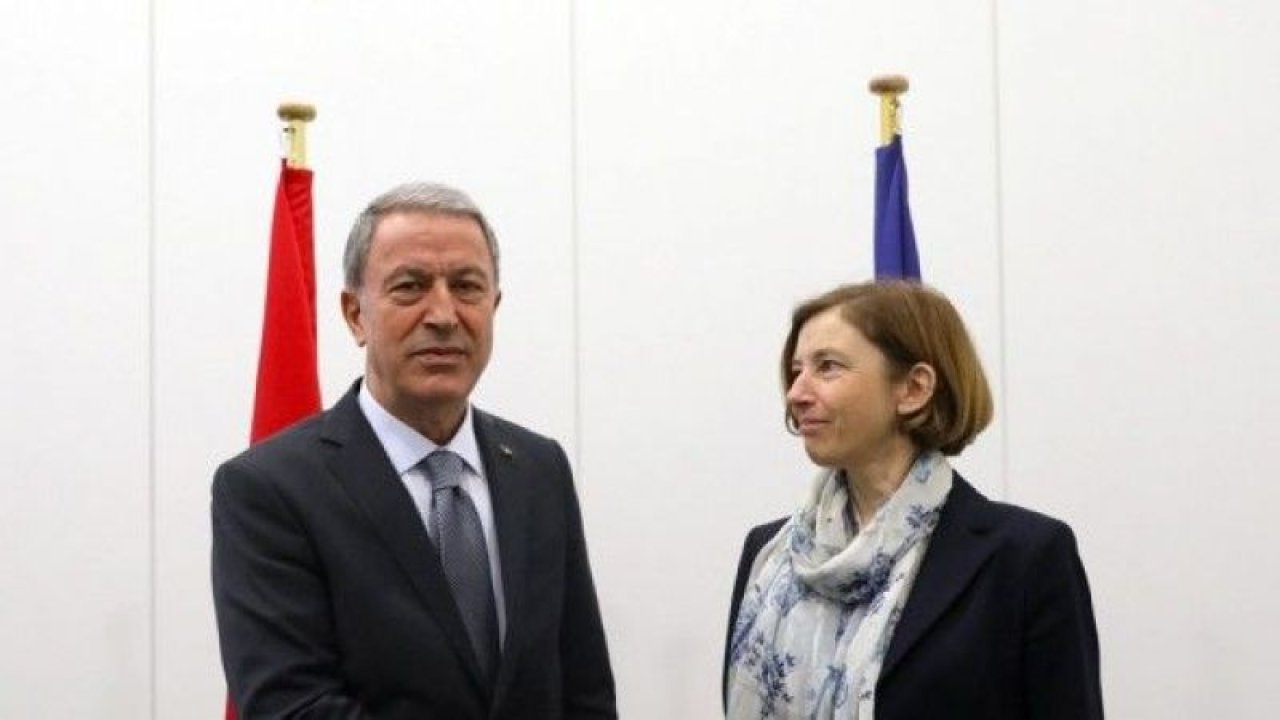 Bakan Akar,Fransa Savunma Bakanı Florence Parly ile görüştü