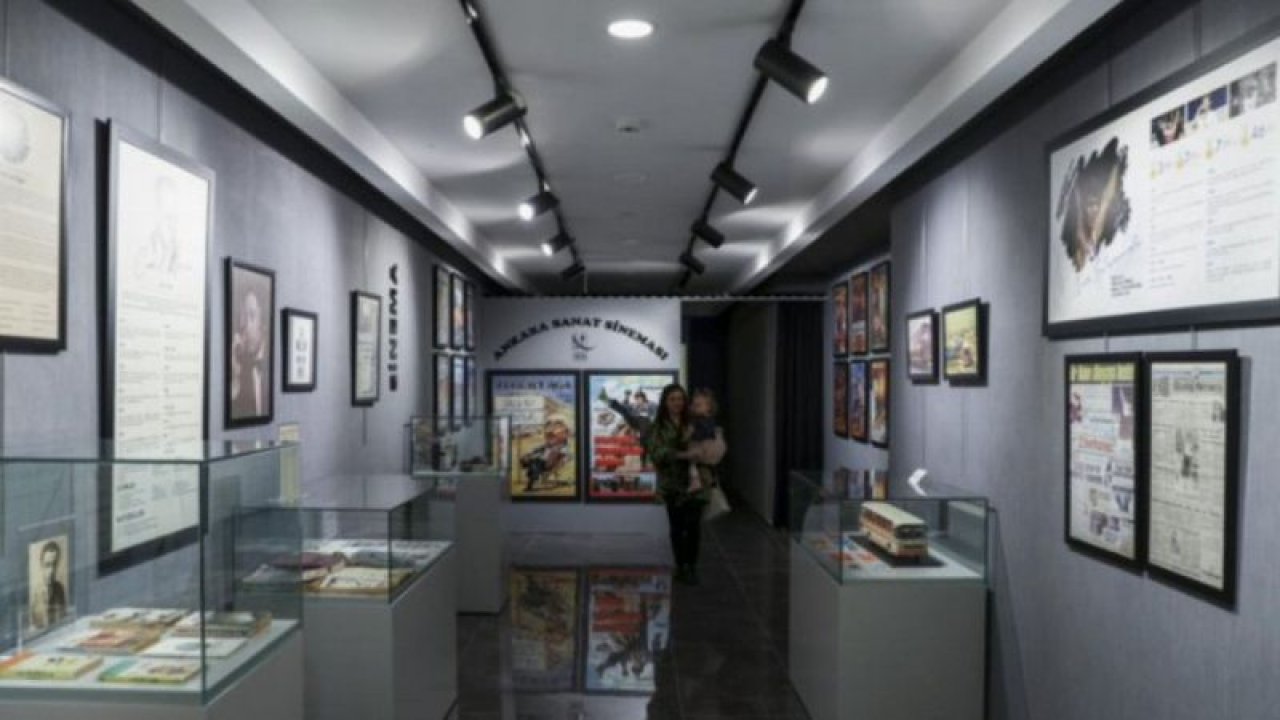 '1980’ler Kimlik Bunalımı' sergisi Ankara'da sanatseverlerle buluştu