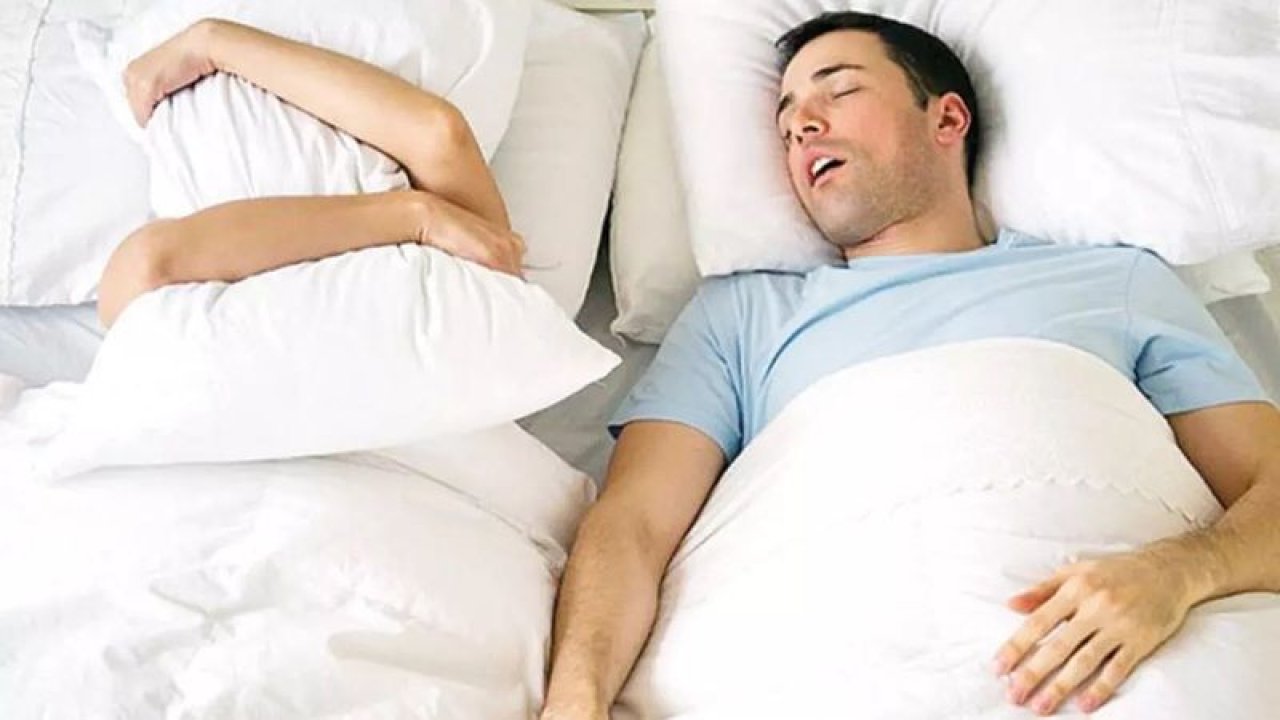 Mutlu ilişkinin sırrı, yatakları ayırmak mı? O çift, yıllardır ayrı uyuduklarını açıkladı! Uykuda boşandık…