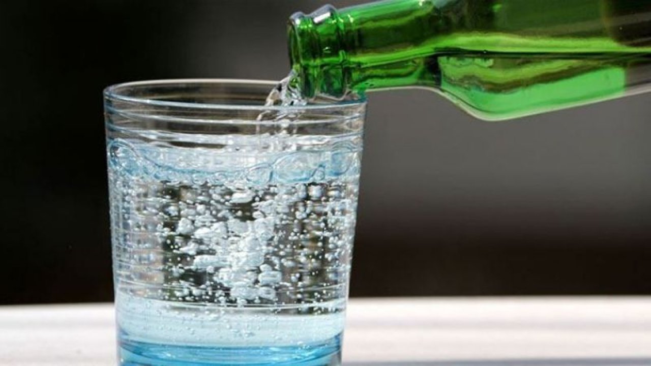 Soda ve maden suyu arasındaki fark ne? Hangi içecek daha faydalı? Meğerse yanlış biliyormuşuz…