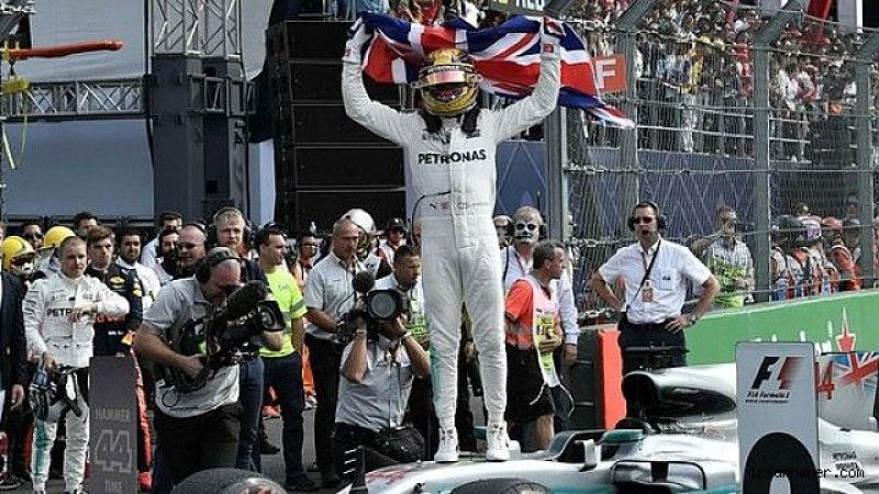 Formula 1'de şampiyon Hamilton