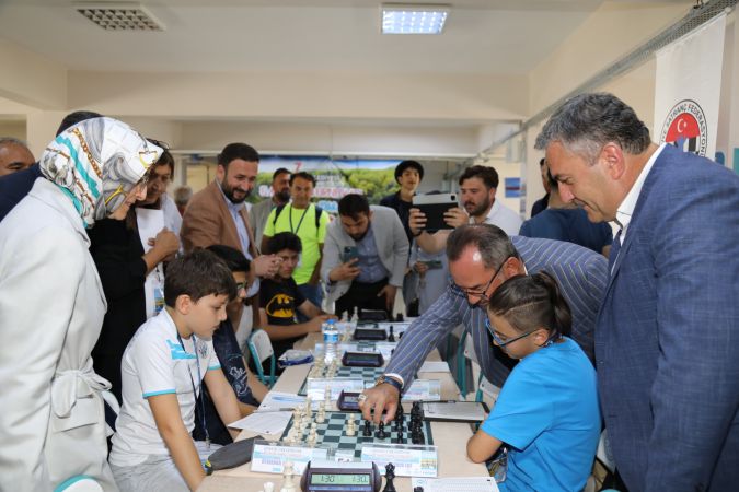 Çubuk Belediyesi 7. Uluslararası Satranç Turnuvası başladı...