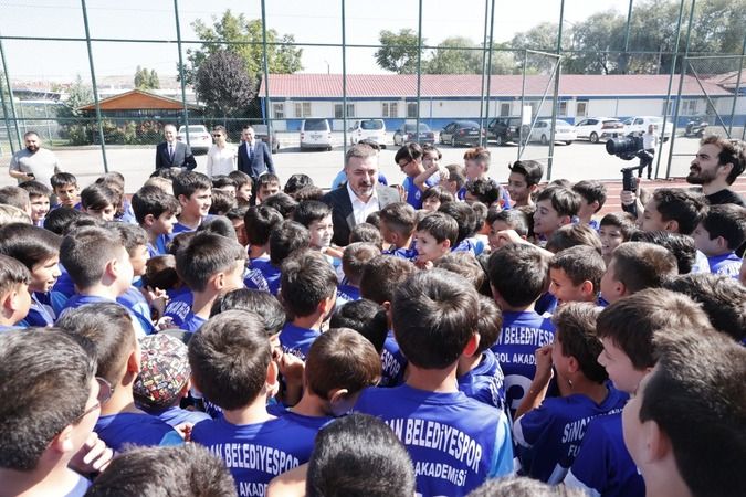 Sincan Yaz Futbol Okullarından 327 Genç Yetenek Mezun Oldu!
