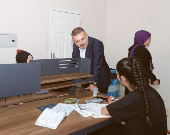 Başkan Ercan Millet Kıraathanesinde Ders Çalışan Gençleri Ziyaret Etti...