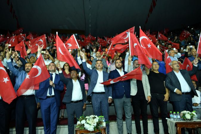 Mamaklılar Zaferin Yüzüncü Yılını Mustafa Yıldızdoğan ile Kutladı...