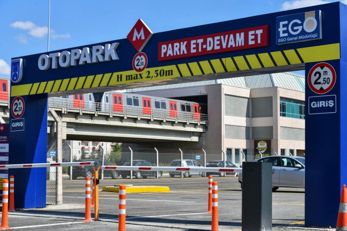 Ankara'da ‘Park Et Devam Et’ Uygulamasının İkincisi Macunköy Metro İstasyonu!